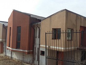 Casa de vânzare 5 camere, în Valea Lupului