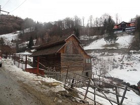 Casa 4 camere în Petrosani