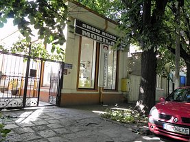 Vânzare spaţiu comercial