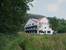 Hotel/pensiune în Teregova