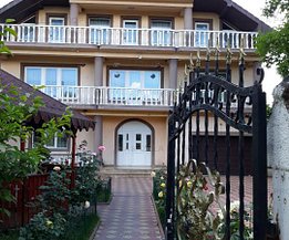 Casa de vânzare sau de închiriat 9 camere, în Balş, zona Central