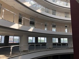 Spaţiu comercial în Otopeni, Central