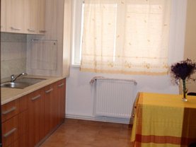 Apartament de vânzare 3 camere, în Constanta, zona Tomis Nord