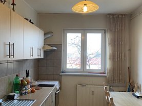 Apartament de vânzare 4 camere, în Bucuresti, zona Bucurestii Noi