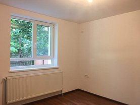 Apartament de vânzare 3 camere, în Bucuresti, zona Mosilor