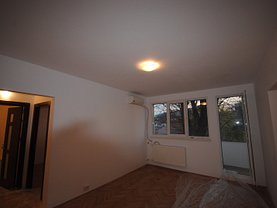 Apartament de vânzare 2 camere, în Bucuresti, zona 1 Mai
