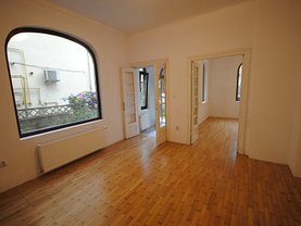 Apartament de închiriat 3 camere, în Bucureşti, zona Clucerului