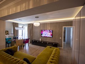 Apartament de vânzare 3 camere, în Bucuresti, zona Pipera