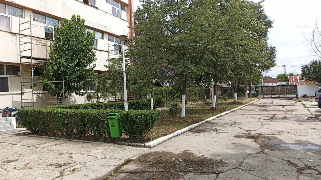 Inchiriere Etaj In Bloc P+2+M zona Industrillor