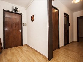 Apartament de vânzare 2 camere, în Bucuresti, zona Titan