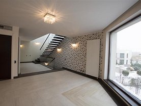 Apartament de închiriat 4 camere, în Bucuresti, zona Straulesti