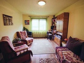 Apartament de vânzare 4 camere, în Târgu Mureş, zona Unirii