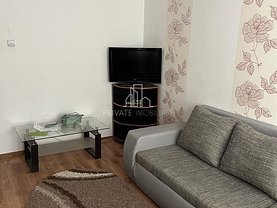 Apartament de vânzare 3 camere, în Luduş, zona Sud