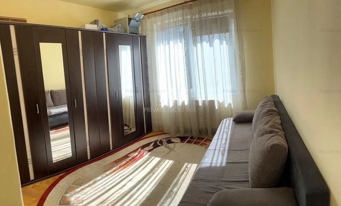 Apartament 2 Camere Et.3/4 Mobilat/Utilat de Vanzare, Bd 1 Dec, Dacia