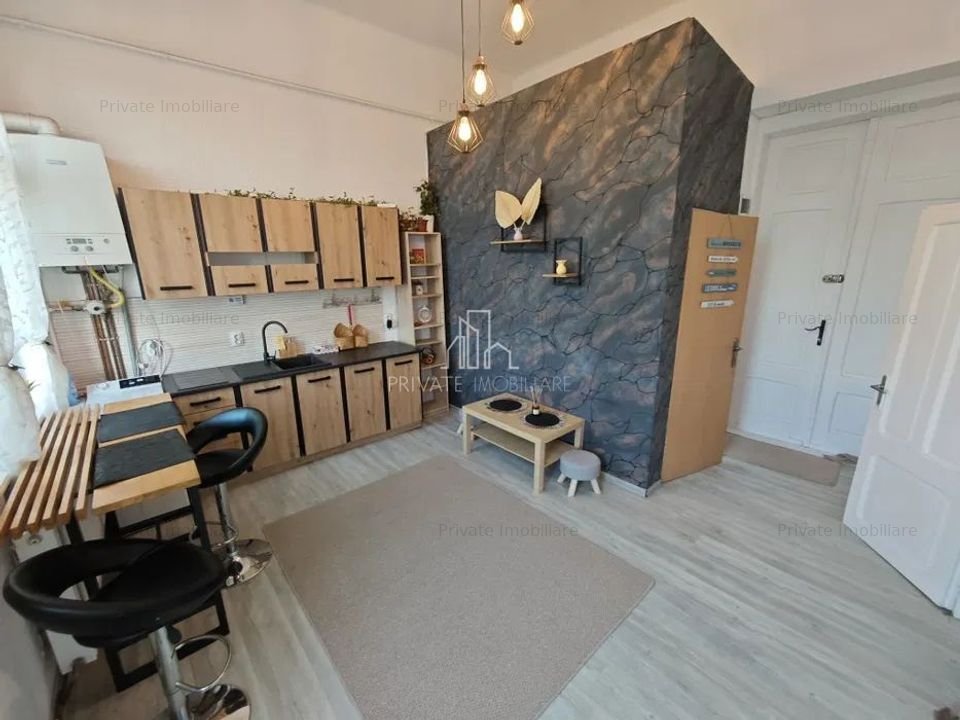 Apartament 1 Camera cu Mezanin De Inchiiriat, Zona Ultracentrala