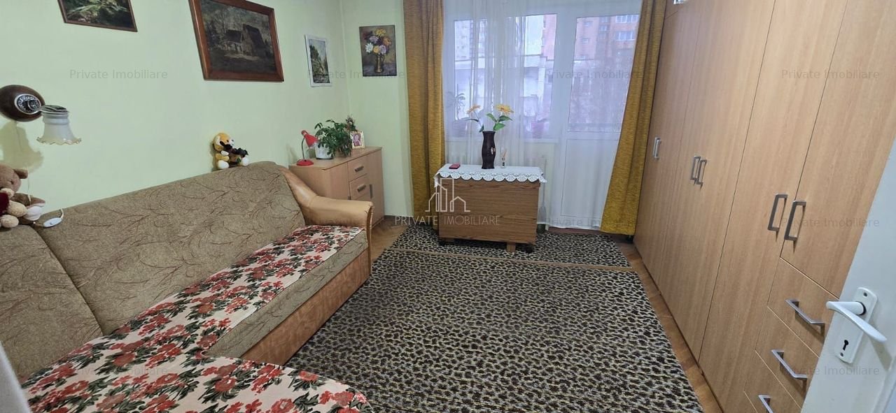 Apartament 3 Camere, Copertina Auto,de Vanzare,Str Koos Ferenc, Dambu