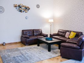 Casa de închiriat 3 camere, în Târgu Mureş, zona Central
