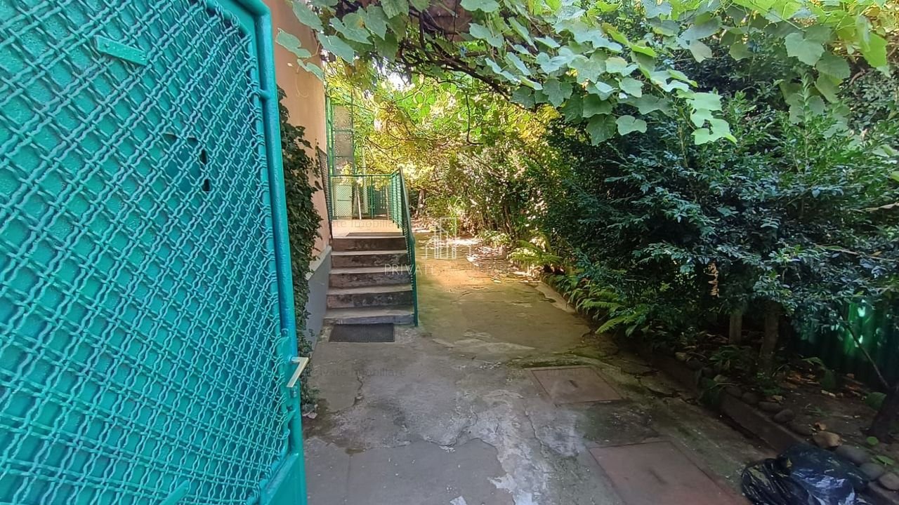 Casa cu Teren de 281 Mp De Vanzare, Str. Libertatii, Zona Savinesti