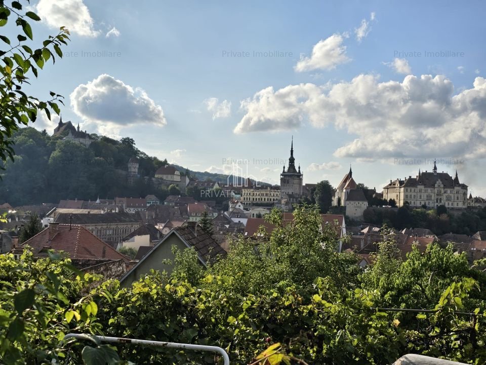 Casa in zona centrala, 486 Mp suprafata totala, Sighisoara