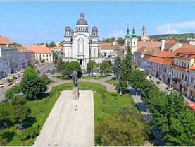 Vânzare spaţiu comercial
