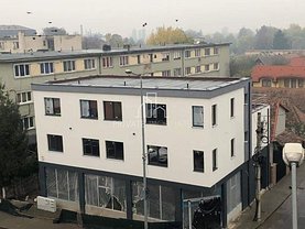 Vânzare spaţiu comercial