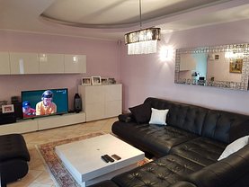 Casa de vânzare 5 camere, în Otopeni
