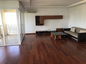 Apartament de vânzare 3 camere, în Stefanestii de Jos