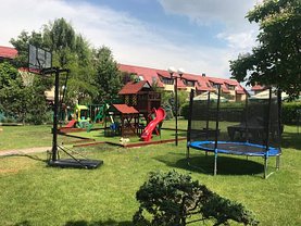 Casa de închiriat 4 camere, în Voluntari, zona Central