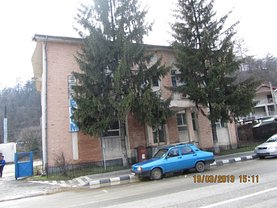 Vânzare spaţiu comercial
