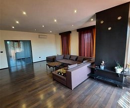 Apartament de închiriat 5 camere, în Timişoara, zona Favorit