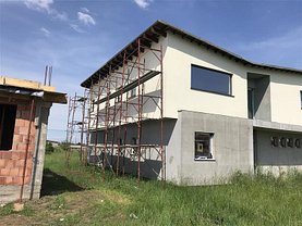 Casa de vânzare 5 camere, în Dumbravita, zona Central