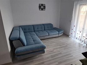 Casa de închiriat 4 camere, în Dumbrăviţa, zona Central