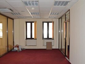 Închiriere spaţiu comercial