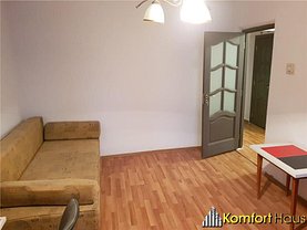 Apartament de închiriat 4 camere, în Bacău, zona Central