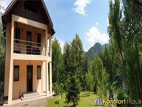 Casa de vânzare 4 camere, în Bacau, zona Central