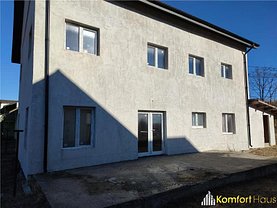 Casa de vanzare 6 camere, în Bacau, zona Central