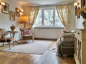 Apartament de închiriat 4 camere, în Brasov, zona Brasovul Vechi