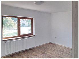 Apartament de vânzare 3 camere, în Râşnov, zona Primăverii