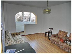Apartament de vânzare 4 camere, în Braşov, zona Răcădău