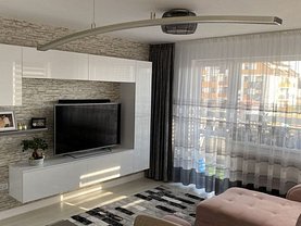 Apartament de vânzare 2 camere, în Braşov, zona Tractorul
