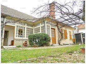 Casa de vânzare 4 camere, în Sacele, zona Central