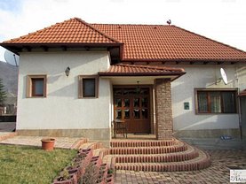 Casa de închiriat 3 camere, în Codlea, zona Central