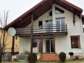 Casa de închiriat 7 camere, în Harman, zona Central