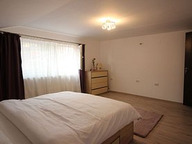 Casa de vânzare sau de închiriat 4 camere, în Braşov, zona Schei