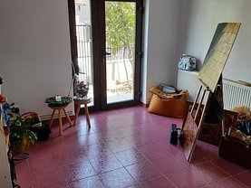 Casa de închiriat 3 camere, în Braşov, zona Bartolomeu
