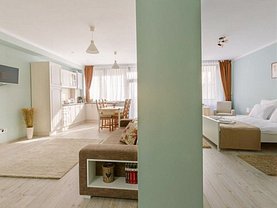 Casa de vanzare 12 camere, în Brasov, zona Blumana