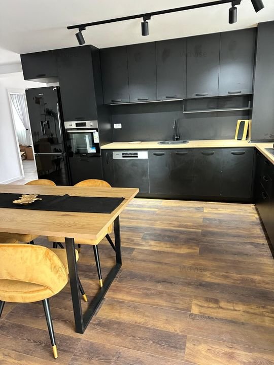 NOU! Casa 4 camere!!