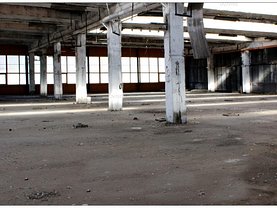 Vânzare spaţiu industrial