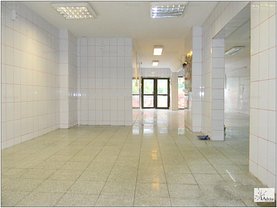 Vânzare spaţiu comercial