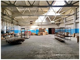 Închiriere spaţiu industrial